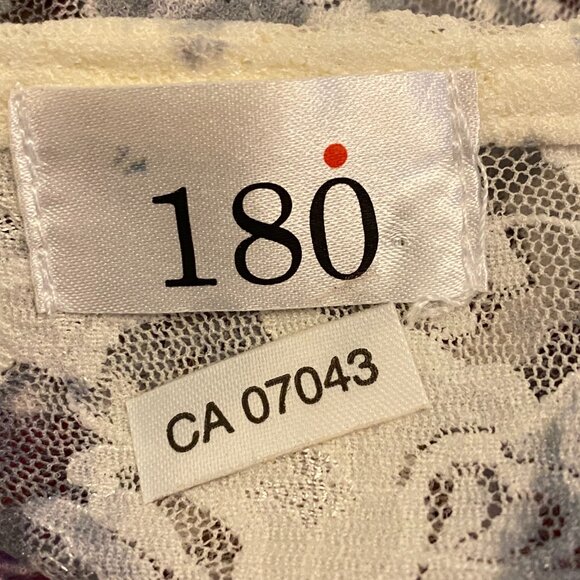 Ladies top - Picture 3 of 5